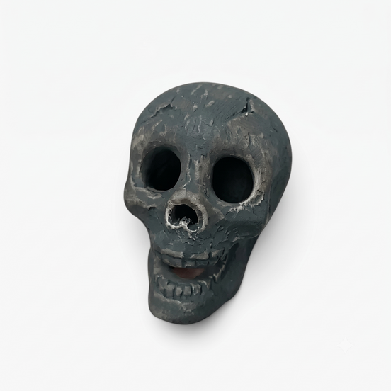 Keramická gotická lebka na halloweenskou výzdobu – Skelvara