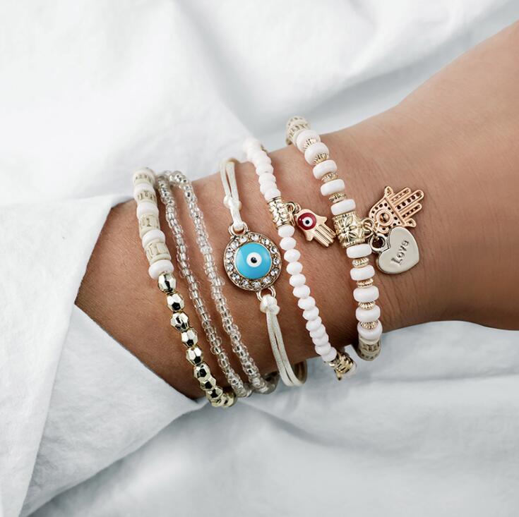 Hamsera dame armbåndssæt – armbånd med Hamsa vedhæng i gaveæske