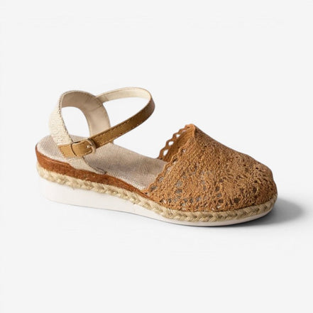 Solmera sandaler dame – sandaler med kraftig sål og ankelrem