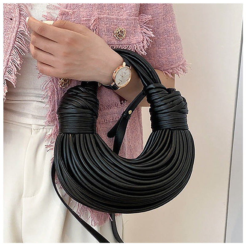 Miralyn skuldertaske i halvmåneform