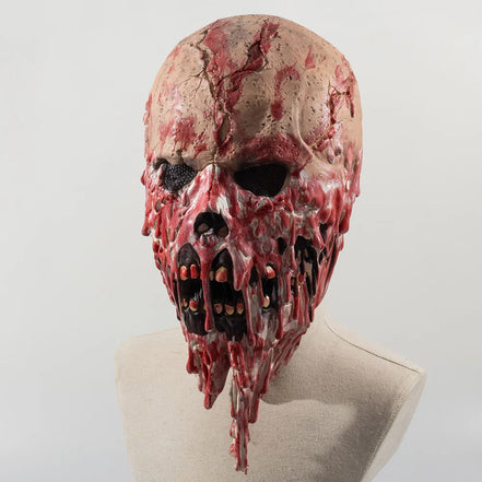 Strašidelná maska s motívom lebky a krvavým dizajnom na Halloween – Skulvex