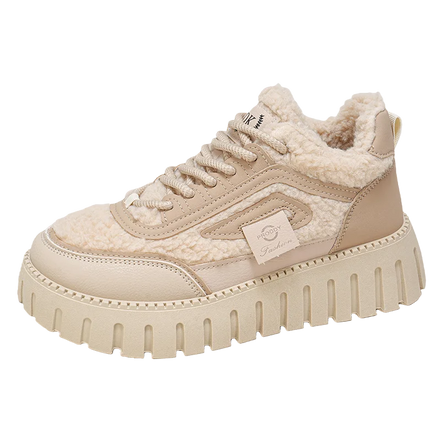 Krótkie zimowe buty damskie z podszewką ze sztucznego futra - Nivessa
