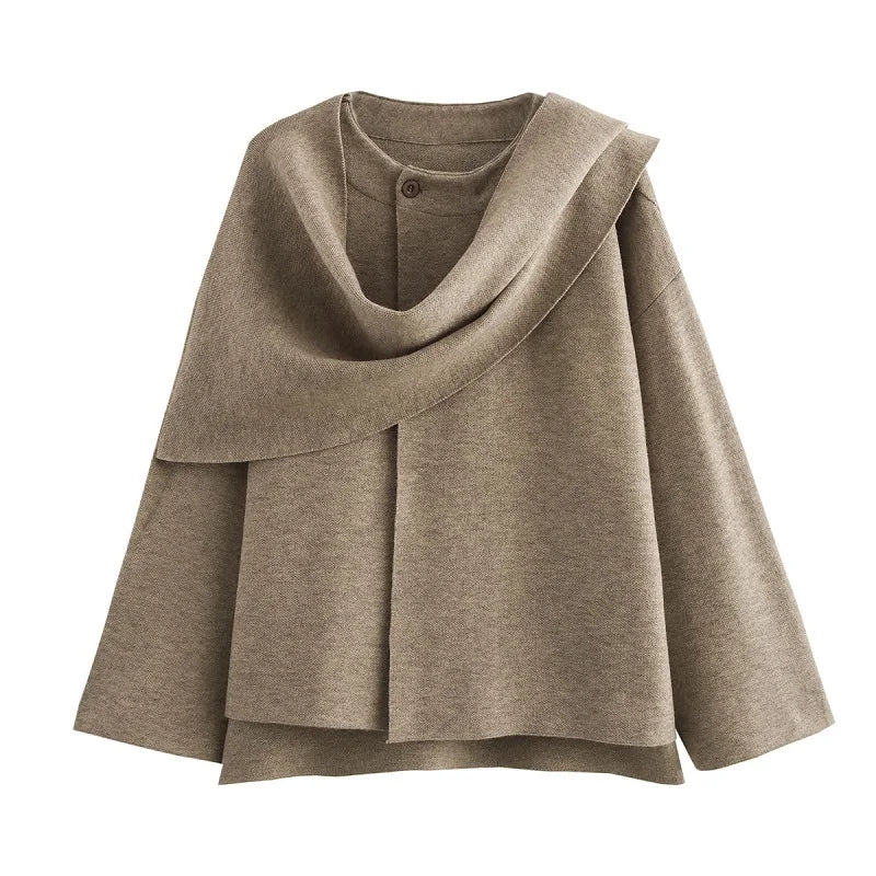 Elegant quiltet damekåbe med plysdetaljer