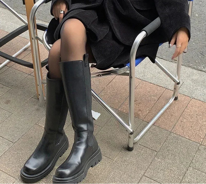 Lunaro knæhøje støvler til kvinder med platformsål og vintervenligt design