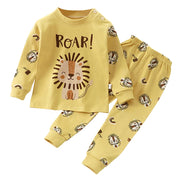 Uniro børnepyjamas – Unisex sæt med print til efterår og indendørs brug