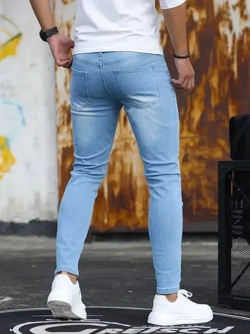 Torvian herrejeans med lige ben og medium talje