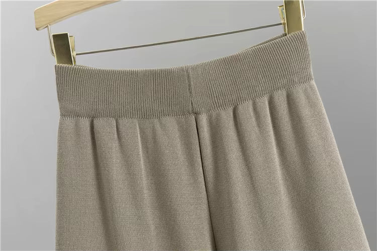 Soreli 3-delt sæt – Strikket cardigan, top og bukser til efterår/vinter