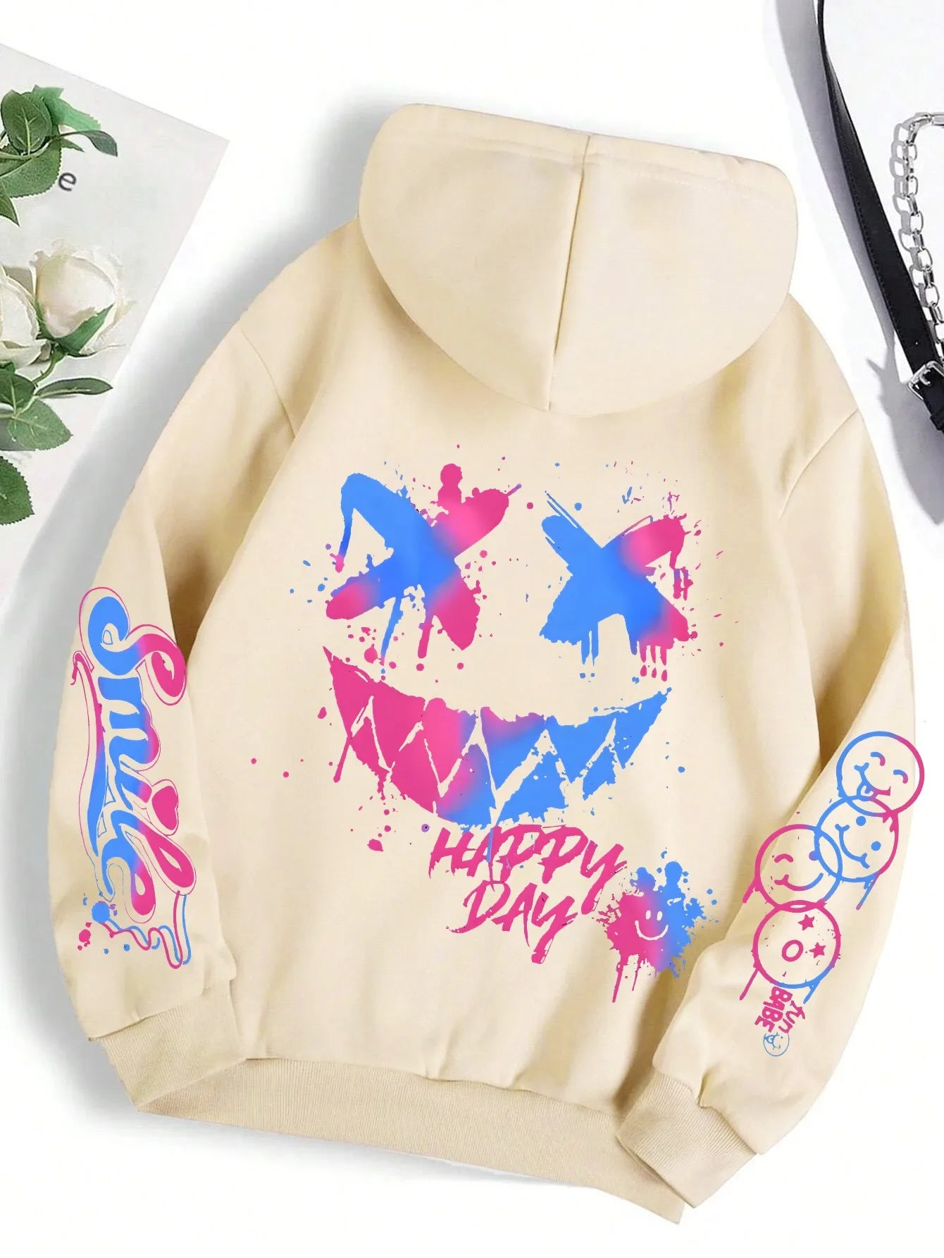 Smiley hættetrøje – unisex hoodie i afslappet pasform