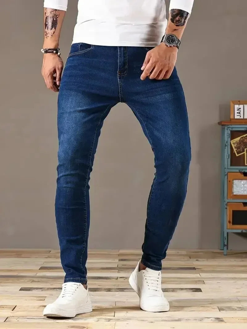 Torvian herrejeans med lige ben og medium talje