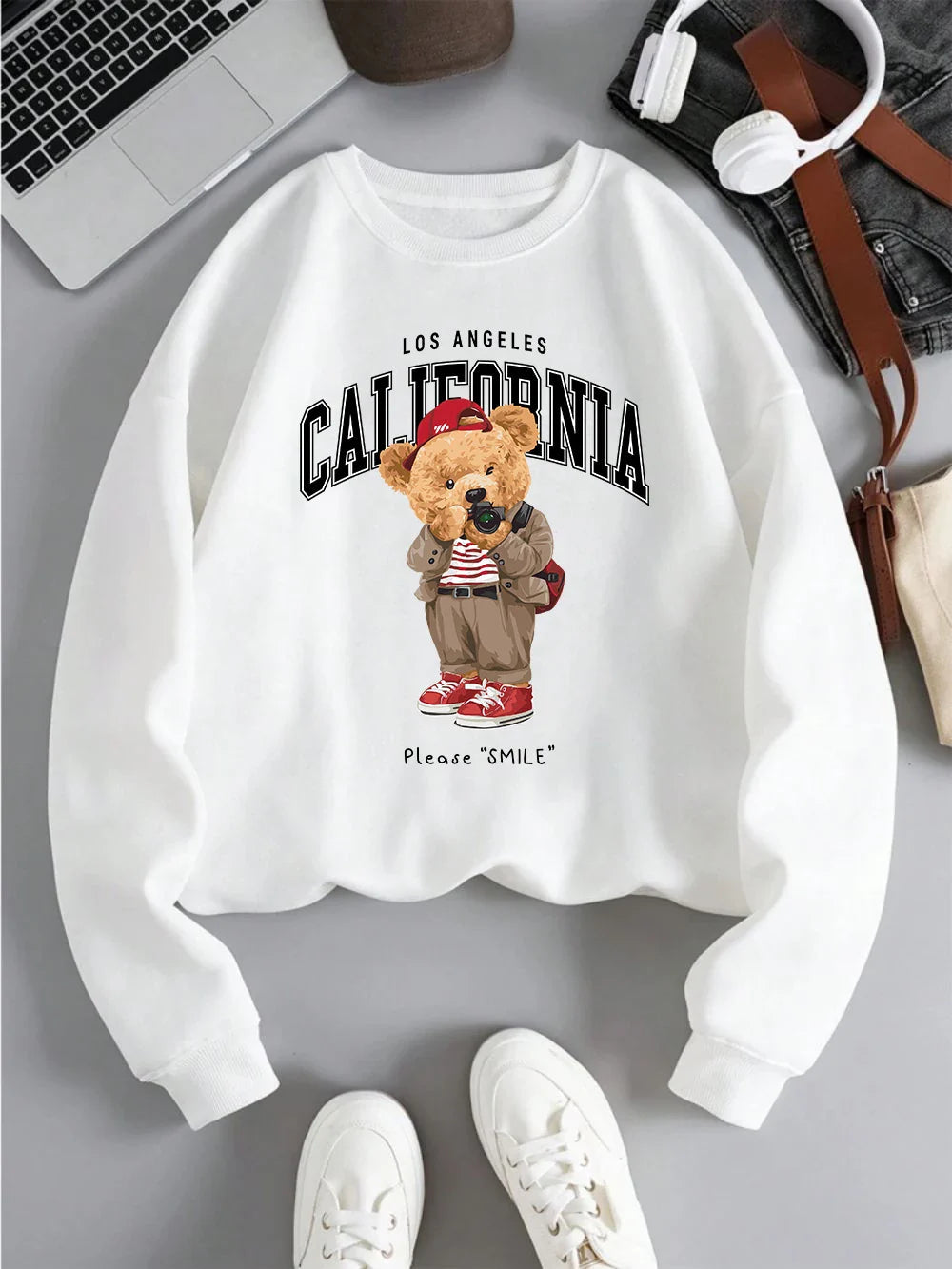 CaliBear Sweater – Oversized Unisex