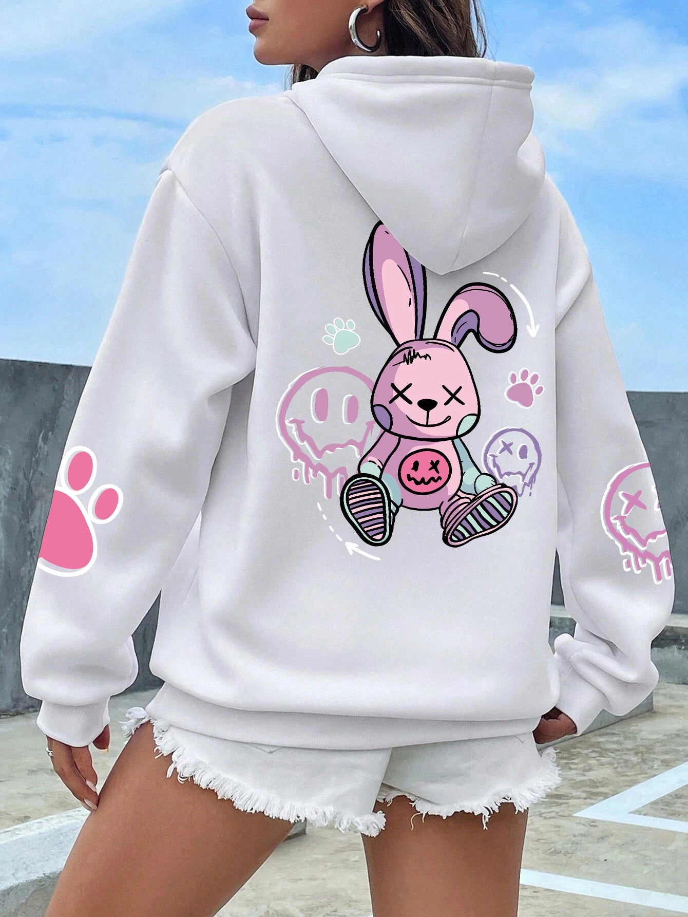 Unisex hættetrøje med moderne print – blød fleece sweatshirt