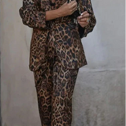 Dame buksesæt med leopardmønster og lang blazer – Leorisse