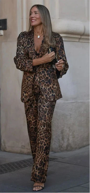 Dame buksesæt med leopardmønster og lang blazer – Leorisse