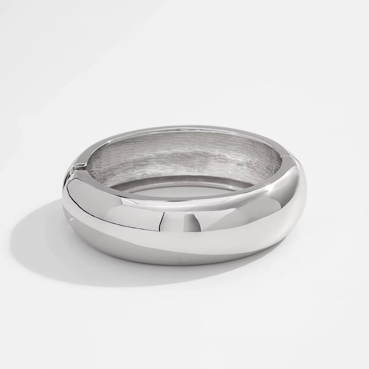 Solvia Cuff Armbånd – Justerbart geometrisk metalarmbånd