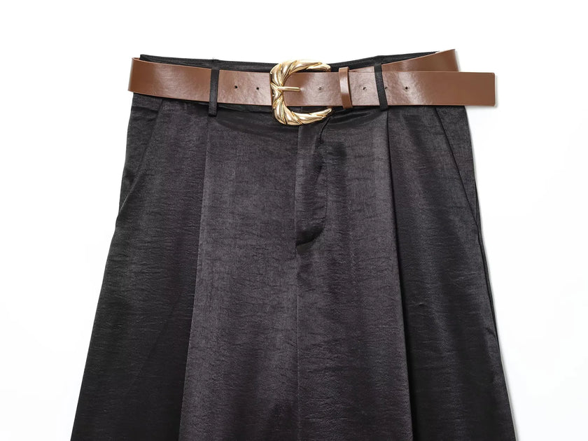 Olivina bukser – elegante vide bukser med bælte i satinlook