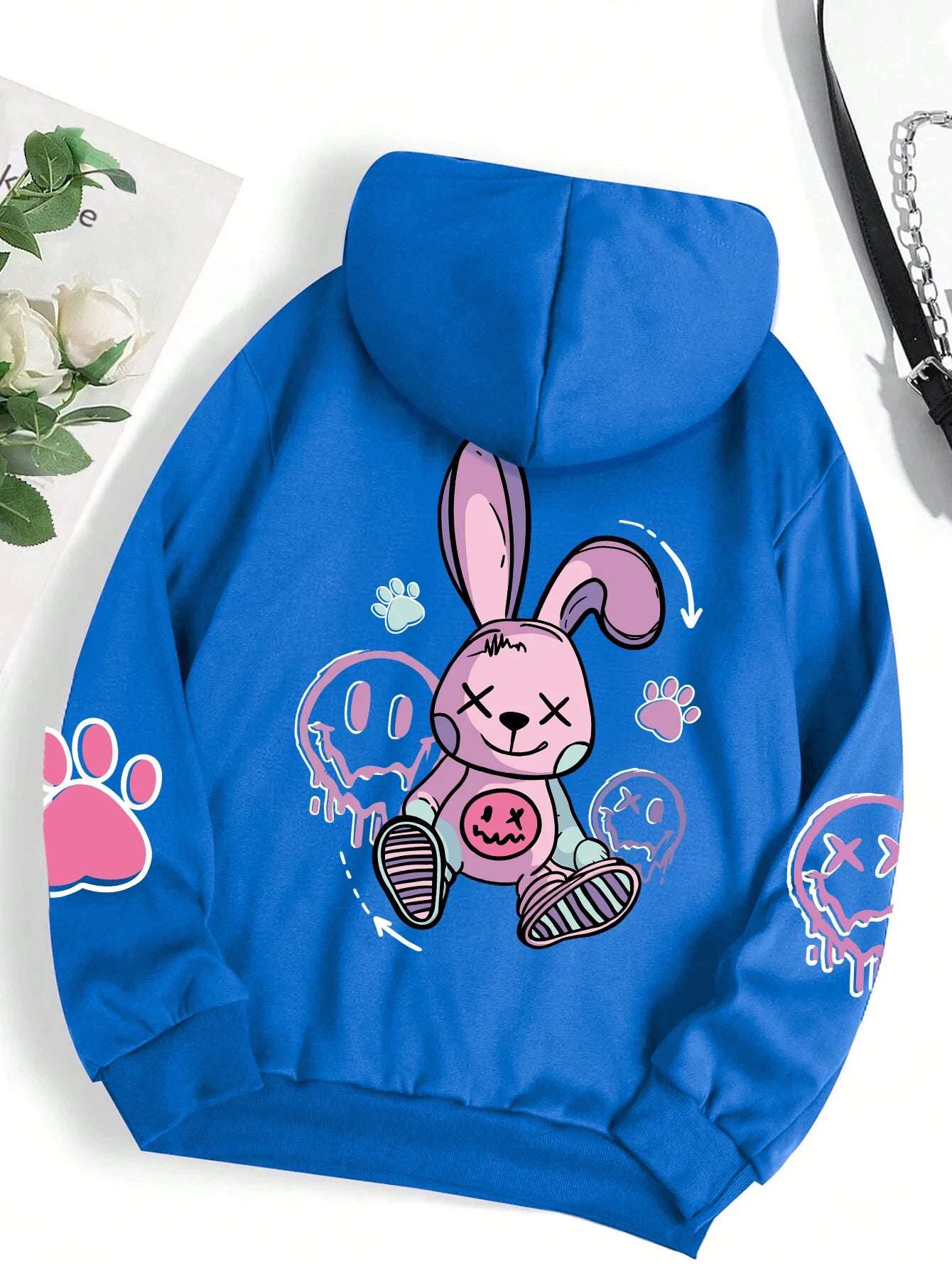 Unisex hættetrøje med moderne print – blød fleece sweatshirt