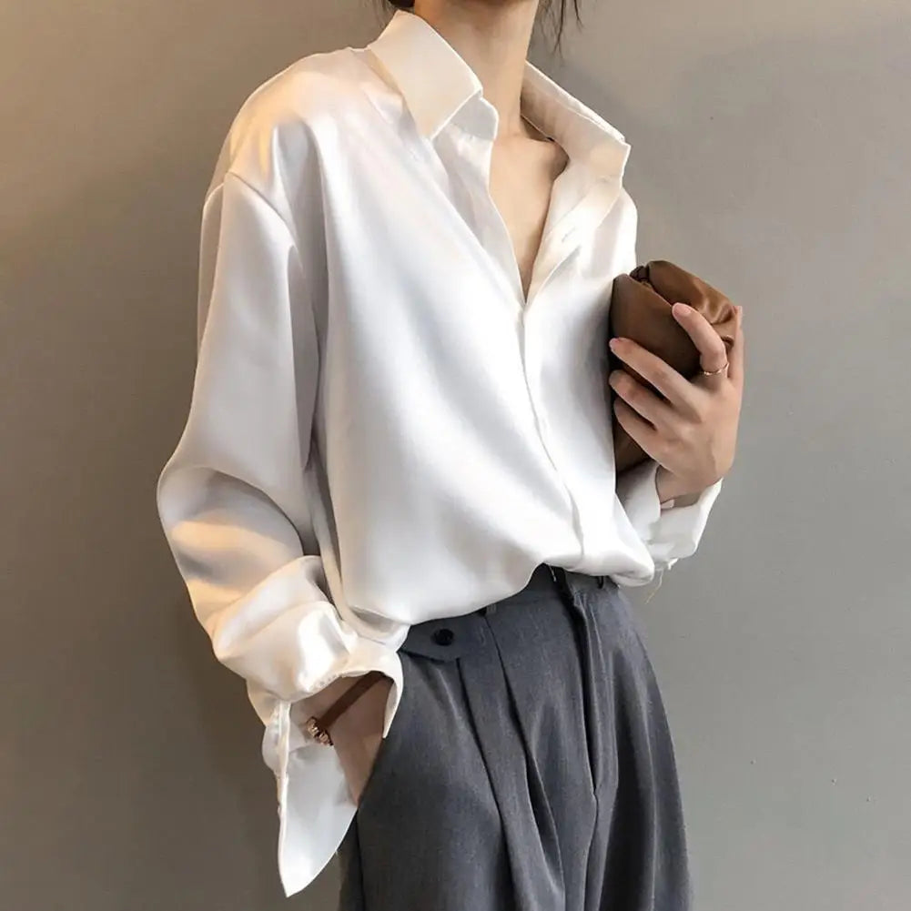 Vintage Bluse – Satin & Klasse