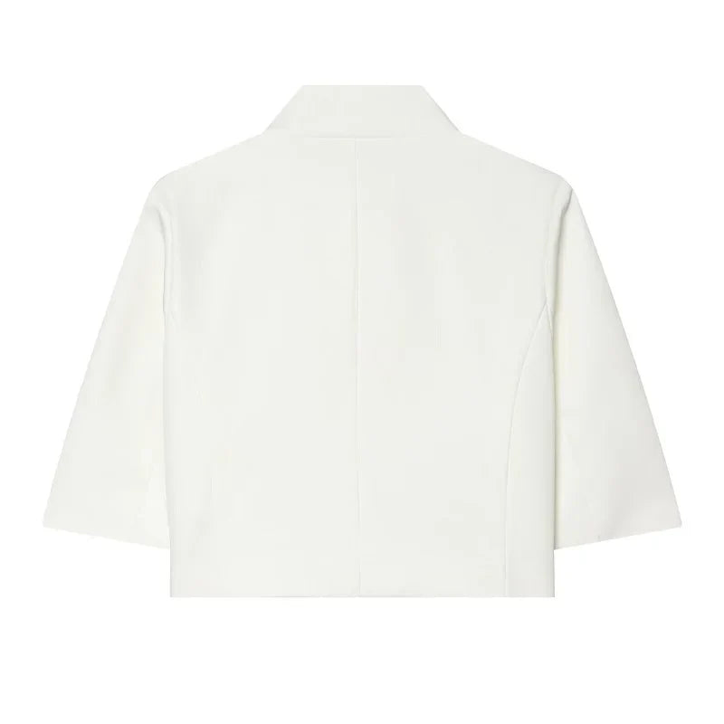 Cropped blazer med korte ærmer og knaplukning – Novelle
