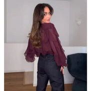 Dame chiffonbluse med V-hals og flæser – Elvoria