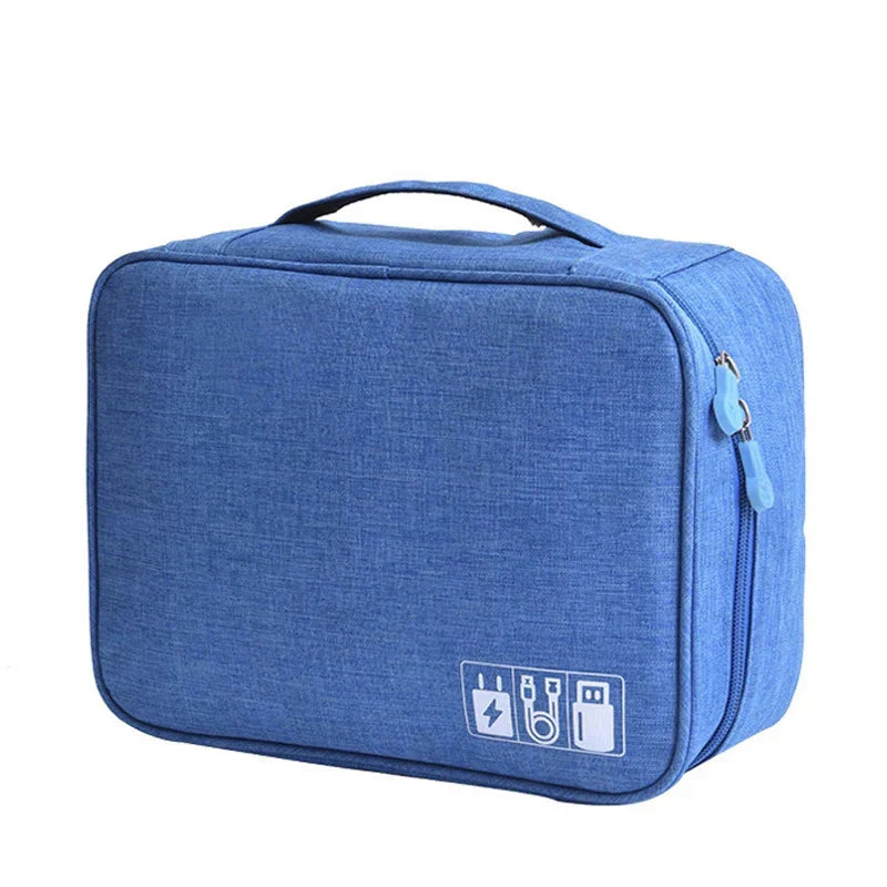 Cordiva Square organizer – kabeltaske med lynlås og ruminddeling