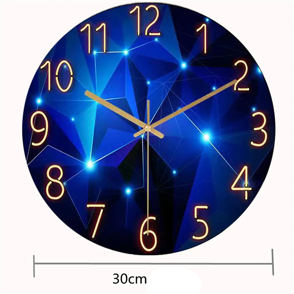 Velmira glas vægur – rund 30 cm med grafisk mønster