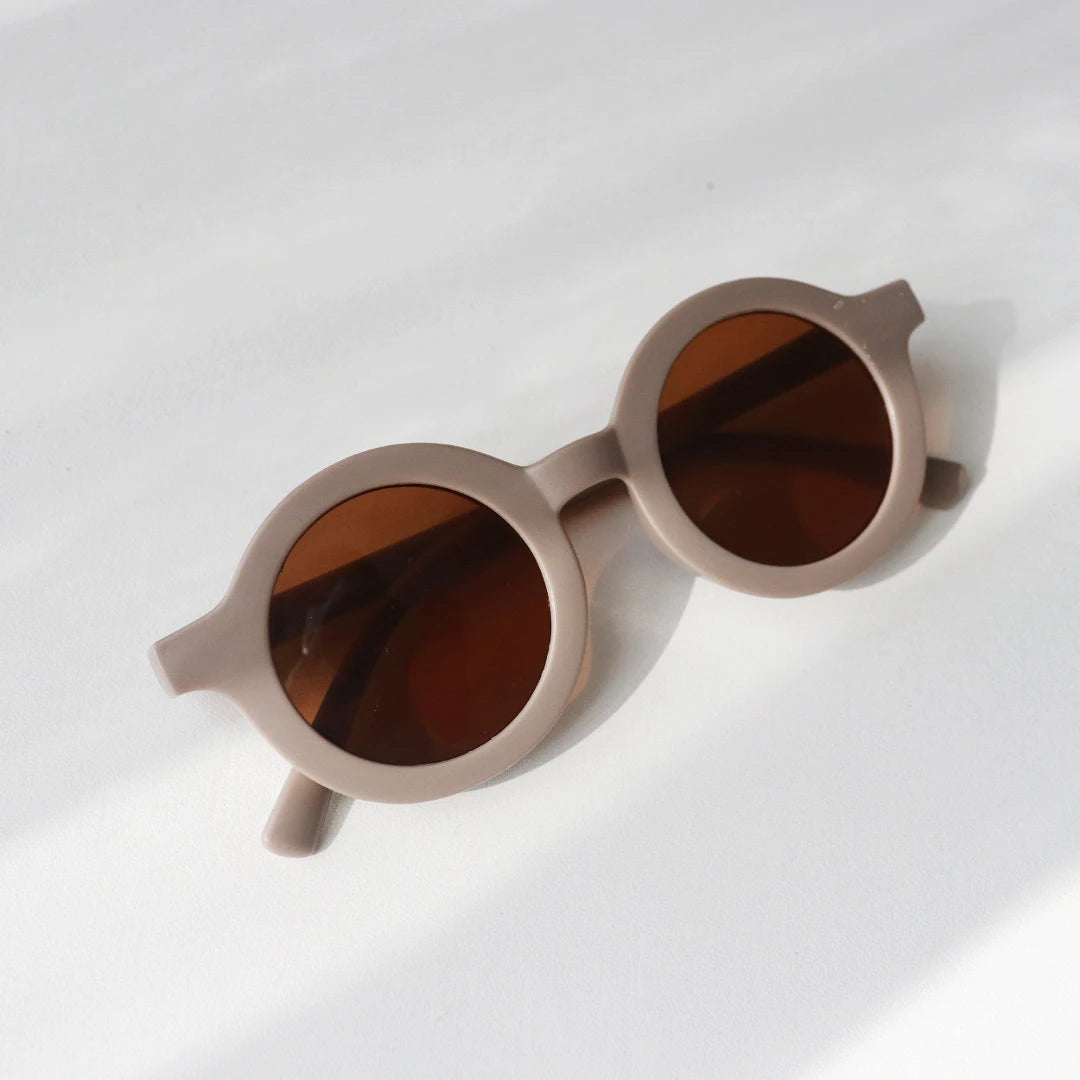 Sunello børnesolbriller – let design til babyer og børn