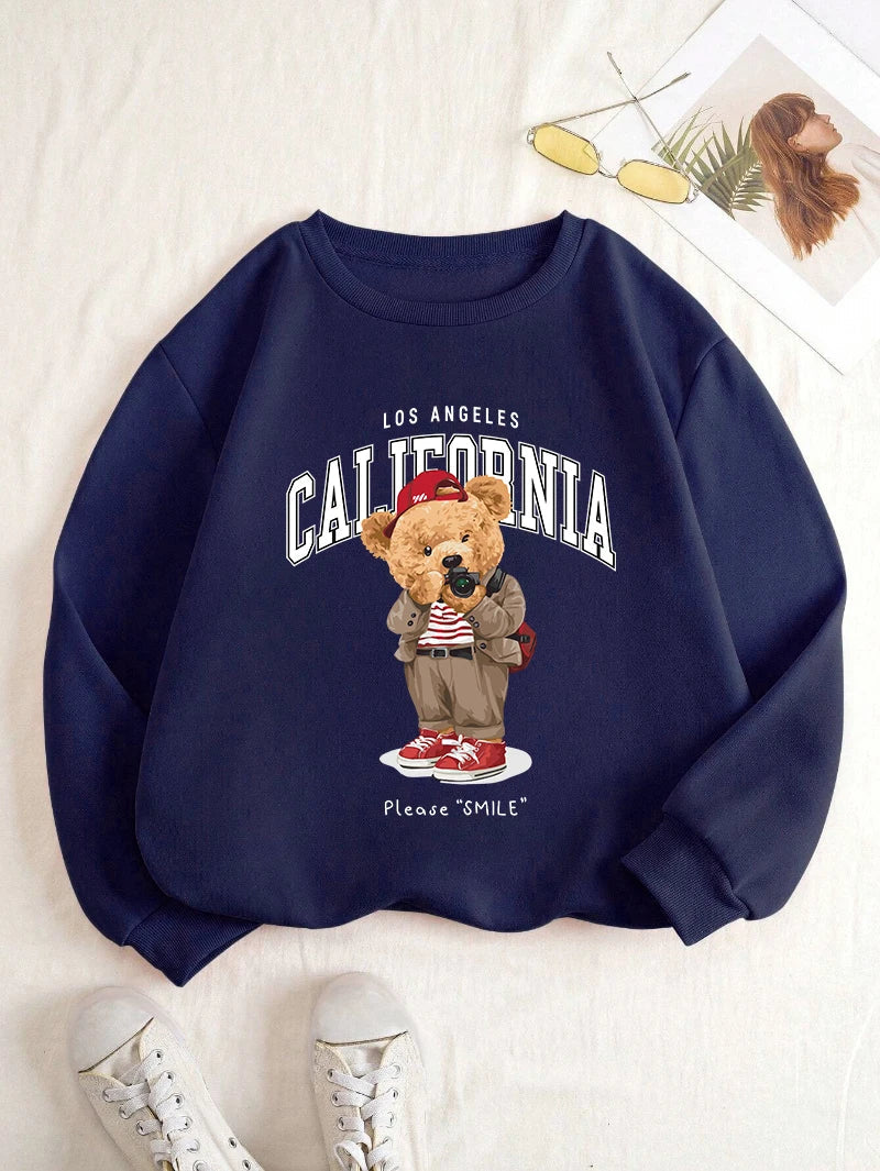 CaliBear Sweater – Oversized Unisex