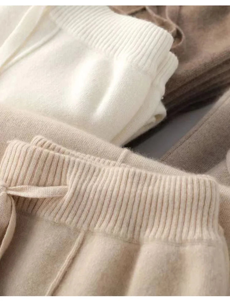 Pure Wool bukser til kvinder – højtaljede, strikkede uldbukser med brede ben
