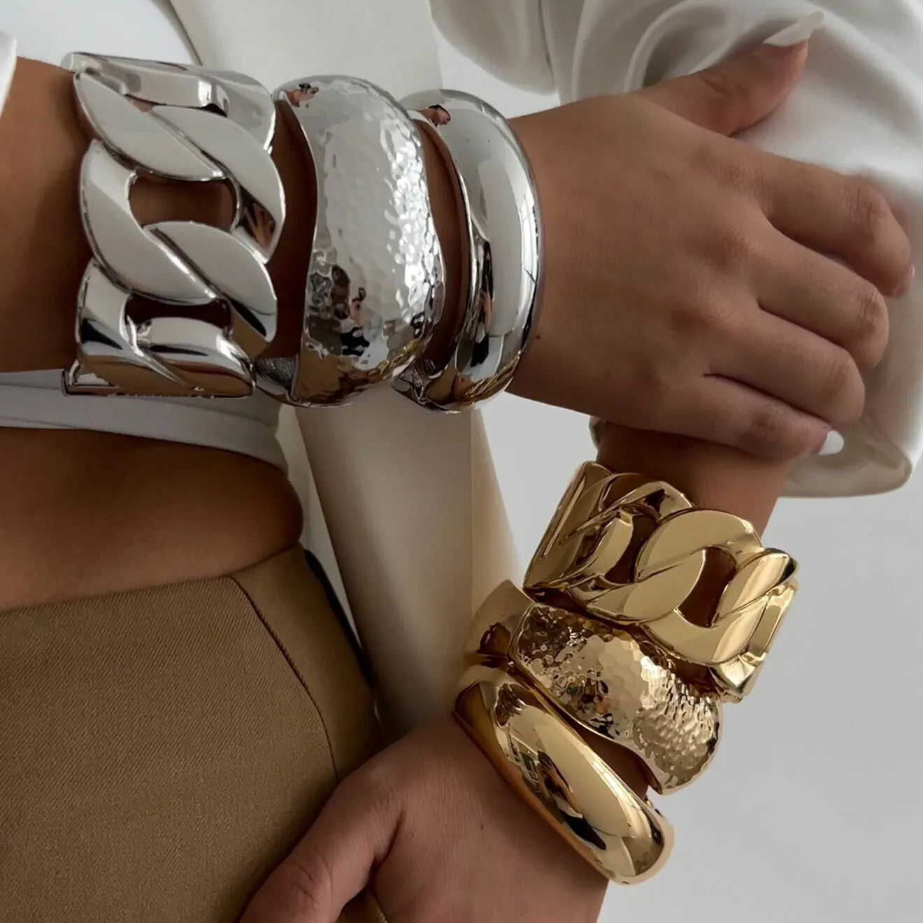 Solvia Cuff Armbånd – Justerbart geometrisk metalarmbånd