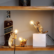 Lurio LED Bordlampe i Museform