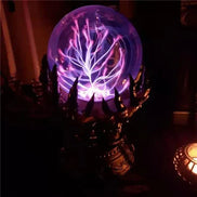 Mystara bordlampe med krystalkugle-design