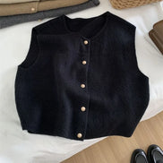 Noretta Strikvest – Ærmeløs kort cardigan med knapper