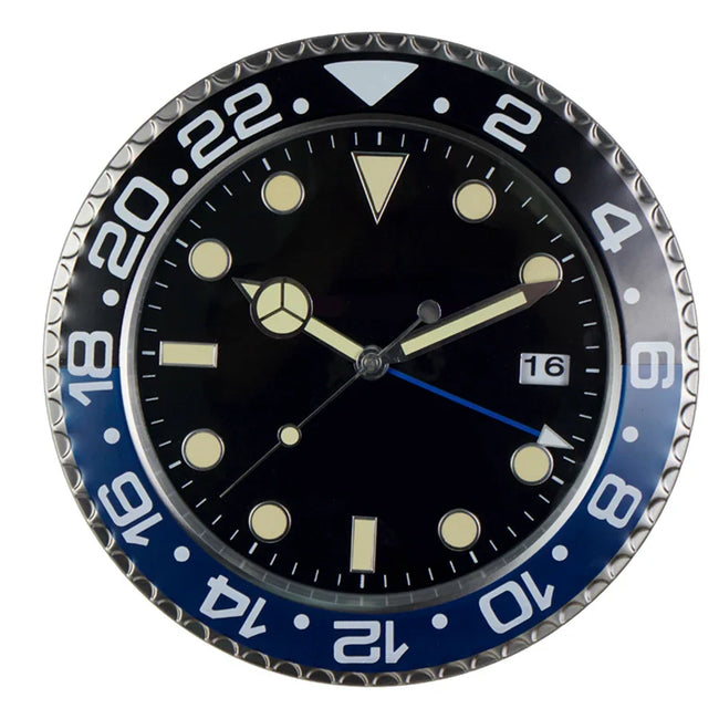 Solvéra metal vægur – 34 cm med selvlysende visere