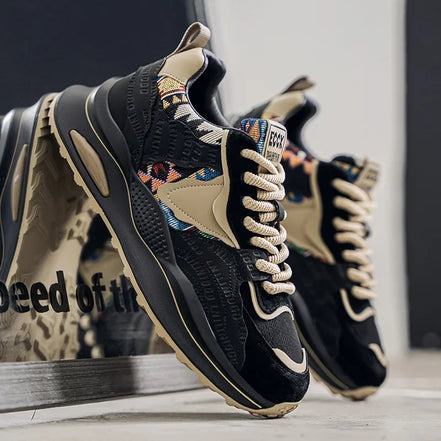 Darex unisex sneakers med snørelukning og struktureret sål i syntetisk materiale