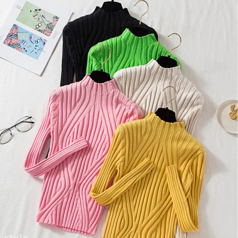 Norevet højhalset striktrøje – Slim fit pullover med ribdetaljer (One Size)