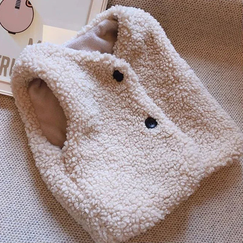 Blød og varm babyvest – stilfuld og behagelig