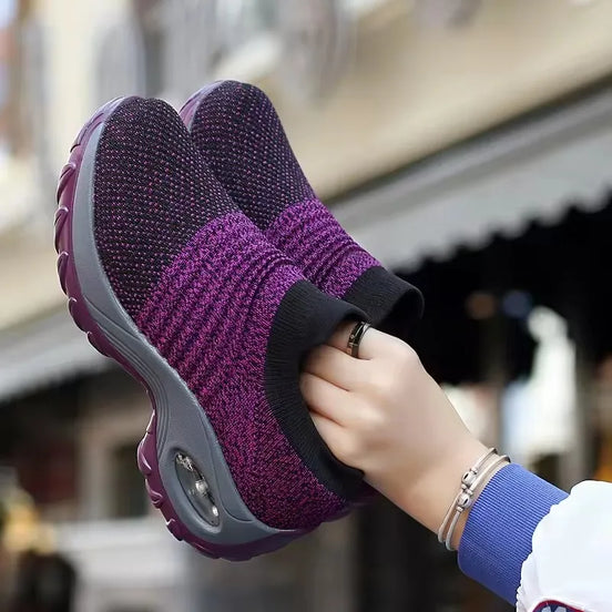 Slip-on damesko med mesh-overdel og gummisål – Velisse