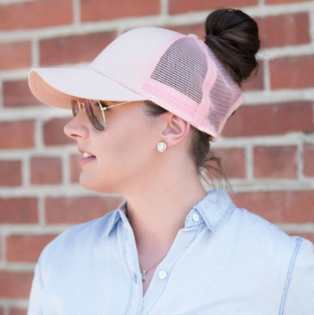 Ponyra dame cap – baseball cap med åbning til hestehale