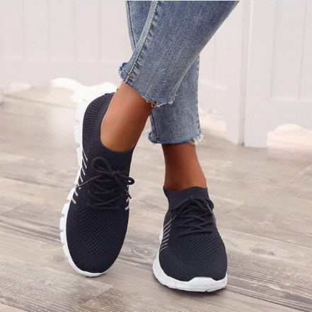 Aerielle sneakers med mesh-overdel og stødabsorberende sål