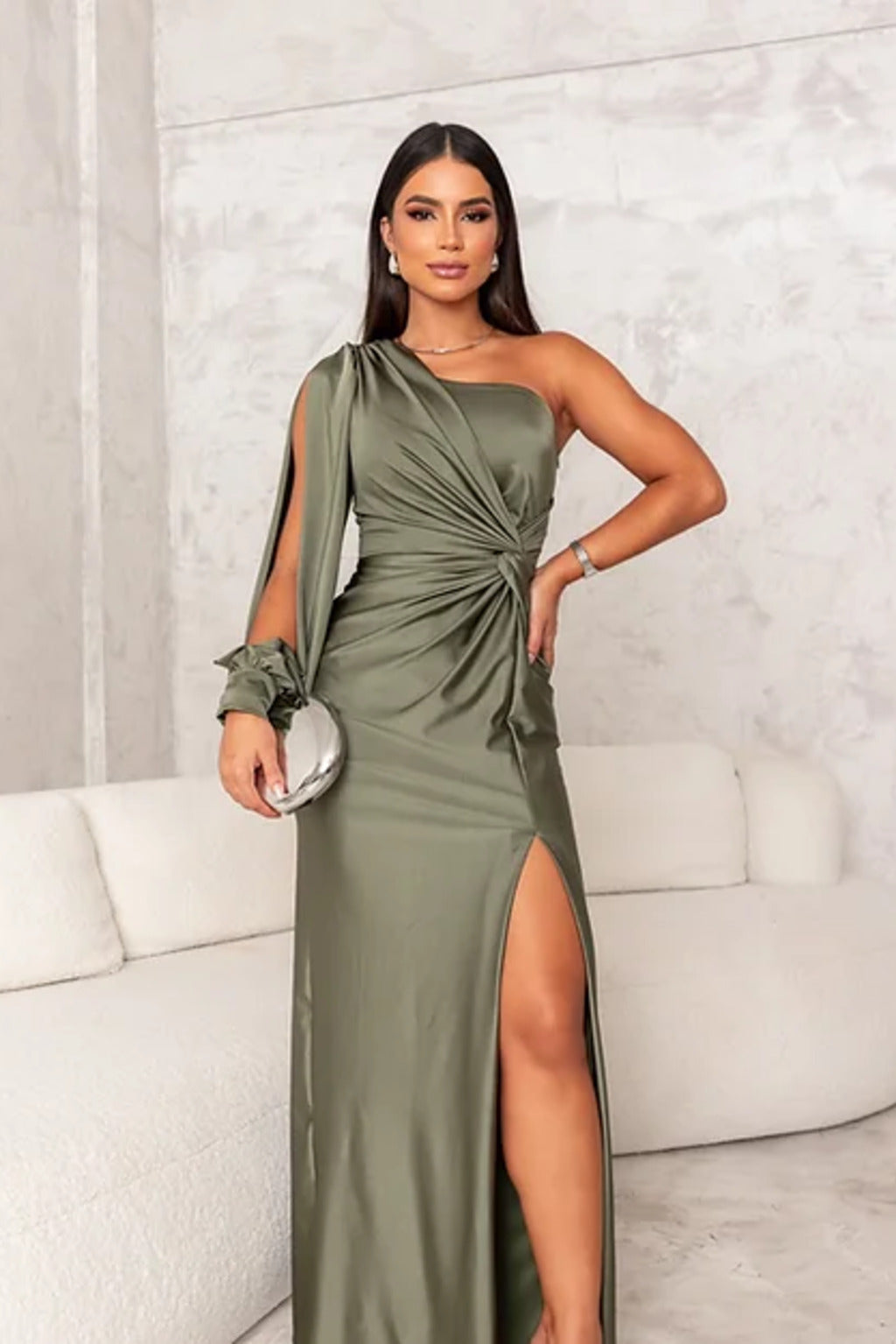 Selvoria dame maxikjole – one shoulder kjole med drapering og slids