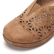 Elmira slip-on sko med udskæringer og lav hæl