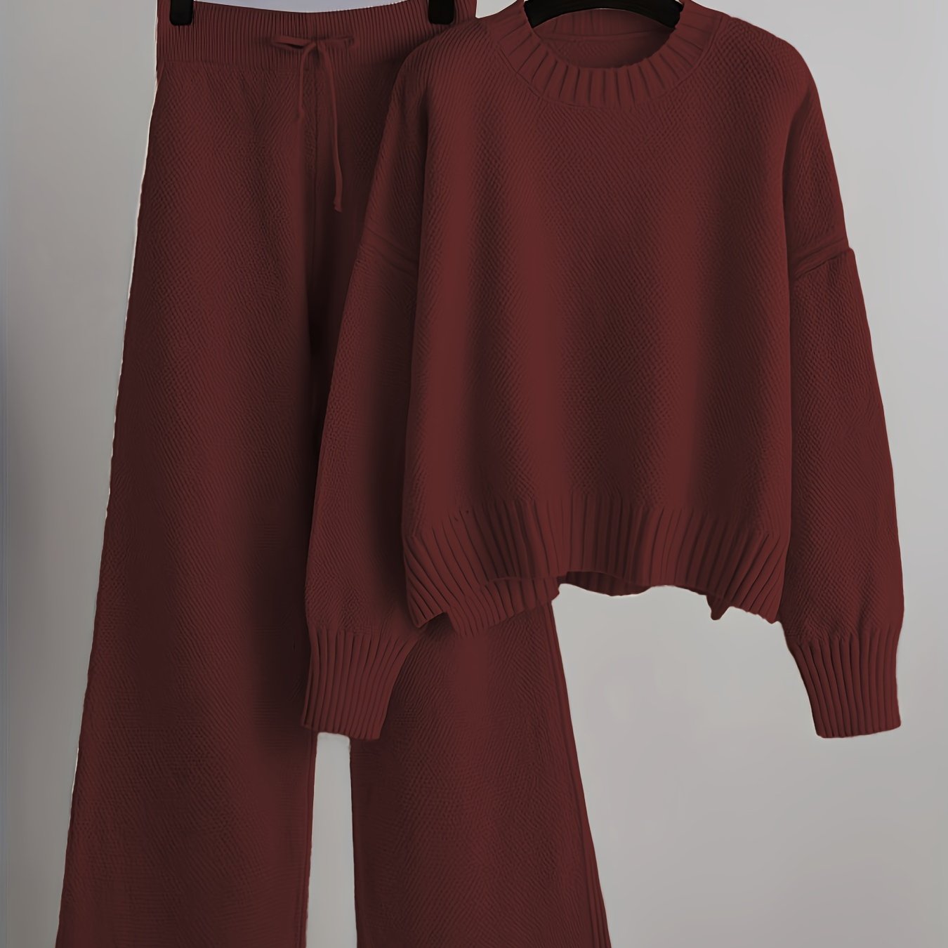 Lunoro To-delt Striksæt – Dame Sweater & Vide Bukser