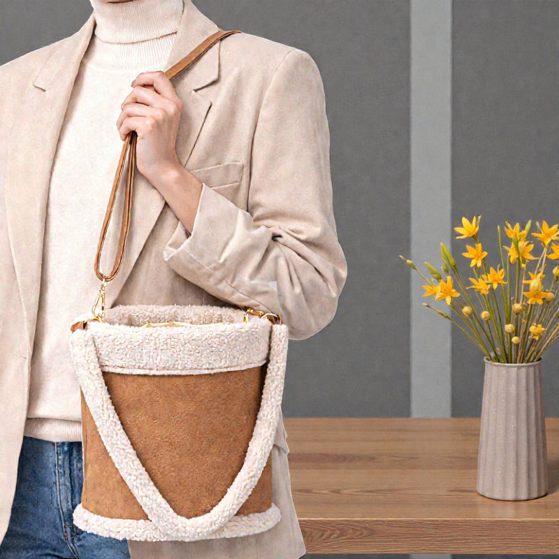 Lorvina bucket bag med justerbar rem