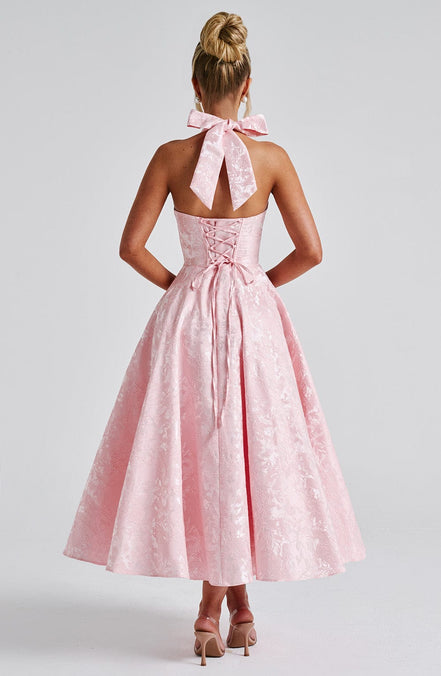 Halter midi kjole til dame med elegant design – Lunévia