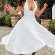 Halter midi kjole til dame med elegant design – Lunévia