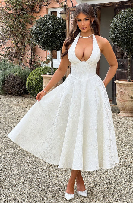 Halter midi kjole til dame med elegant design – Lunévia