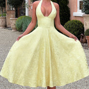 Halter midi kjole til dame med elegant design – Lunévia