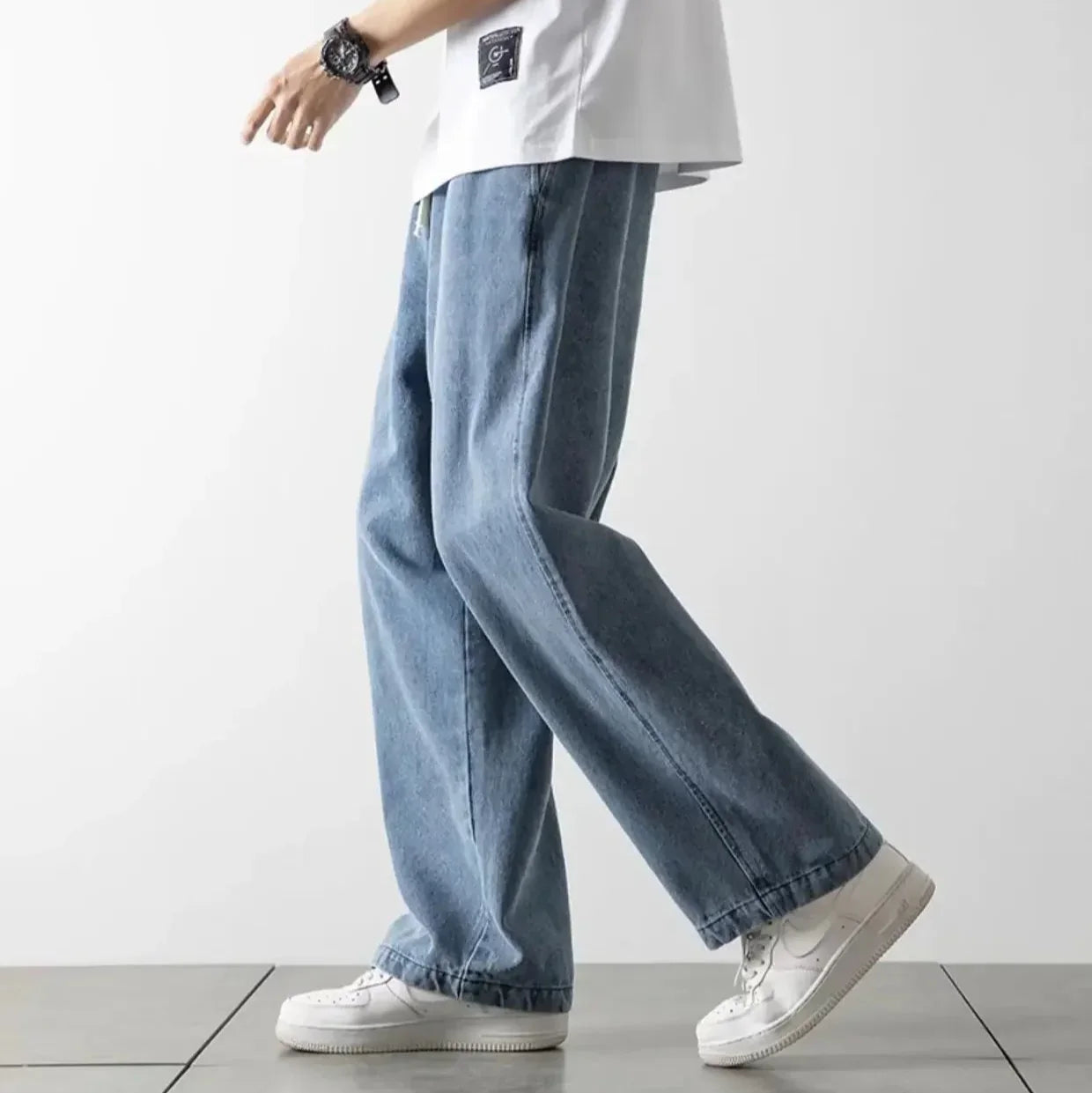 Baggy jeans med elastisk talje og let denim – bukser til hverdag og streetwear – Denviro