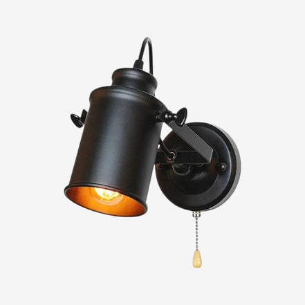 Varento væglampe i metal med justerbar vinkel