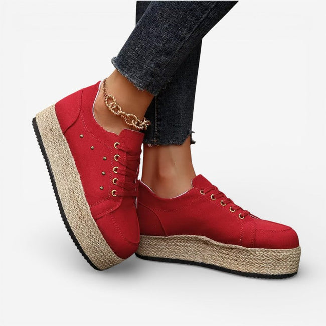 Elvara round toe shoes med snørelukning